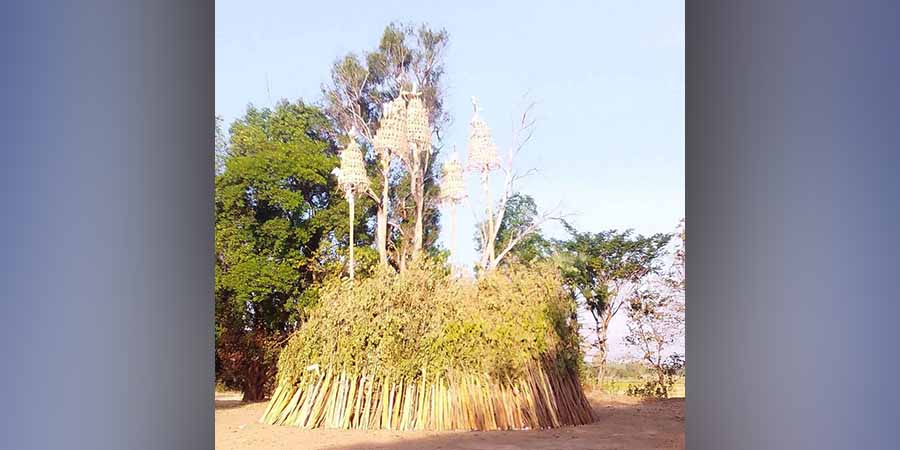 ကျုံဒိုးမြို့နယ်တွင် ရိုးရာဓလေ့ မီးပုံပွဲ ကျင်းပရန် ပြင်ဆင်နေ