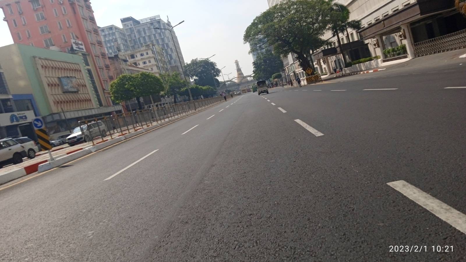 စစ်အာဏာသိမ်း ၂ နှစ်ပြည့် အသံတိတ်သပိတ်တွင် ရန်ကုန်ပြည်သူအများစု ပူးပေါင်းပါဝင်