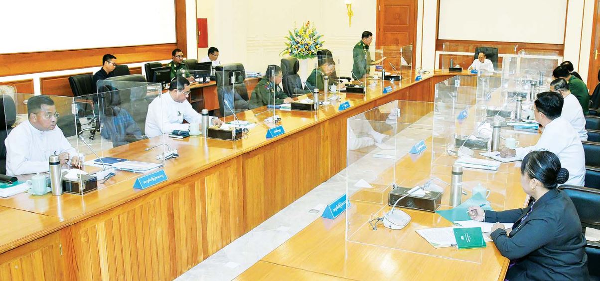 အာဏာသိမ်းစစ်ကောင်စီနှင့် အစိုးရအဖွဲ့ပြင်ဆင်ဖွဲ့စည်း၊ ဒုဝန်ကြီးချုပ် ၅ ဦးခန့်၊  ဦးသိန်းညွန့်၊ ဦးခင်မောင်ဆွေ၊ ဒေါ်အေးနုစိန်တို့ကို ထုတ်ပယ်