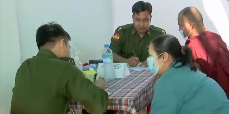 စစ်တပ် ထောက်ခံသည့် နေရာဒေသ၌သာ စစ်ကောင်စီနယ်လှည့်ဆေးအဖွဲ့ ကုသပေးနေ