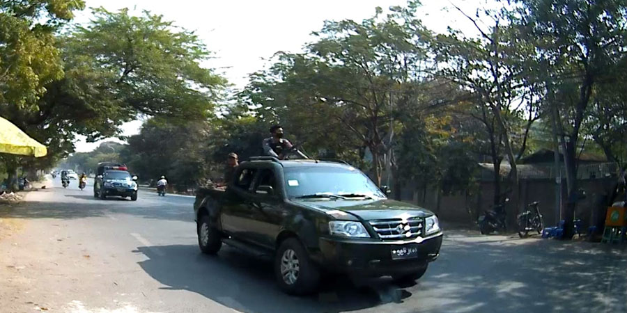 ကနီတွင် စစ်သားအချင်းချင်း ပစ်ခတ် ၁ ဦးသေ၊ သရက်၊ မင်းတုန်း၊ မြိုင်နှင့် သပိတ်ကျင်း မြို့နယ်တို့၌ စစ်ကောင်စီတပ် တိုက်ခိုက်ခံရ