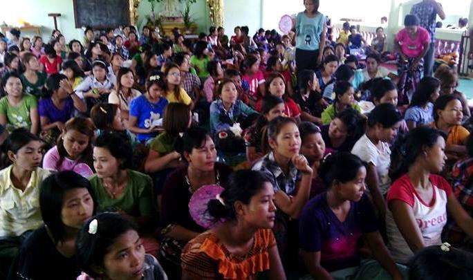 သစ္အေခ်ာထည္ အလုပ္သမား ၁၀၀၀ ခန္႔ မႏၱေလးကို ဆႏၵျပရန္ ခ်ီတက္