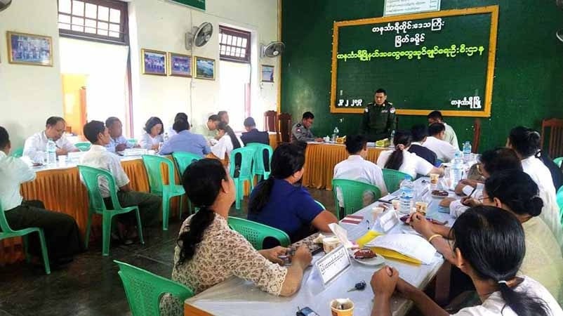 တနင်္သာရီတွင် ဌာနဆိုင်ရာရုံးများ ပုံမှန်လည်ပတ်ရန် စစ်နယ်မြေမှူးက ဖိအားပေး