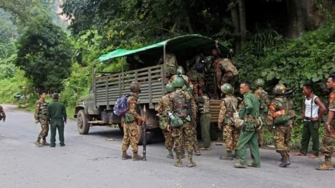 မြစ်ကြီးနားတွင် စစ်ကောင်စီတပ်က ပြည်သူအချို့အား ရိုက်နှက်ပြီး ပစ္စည်းများယူသွား