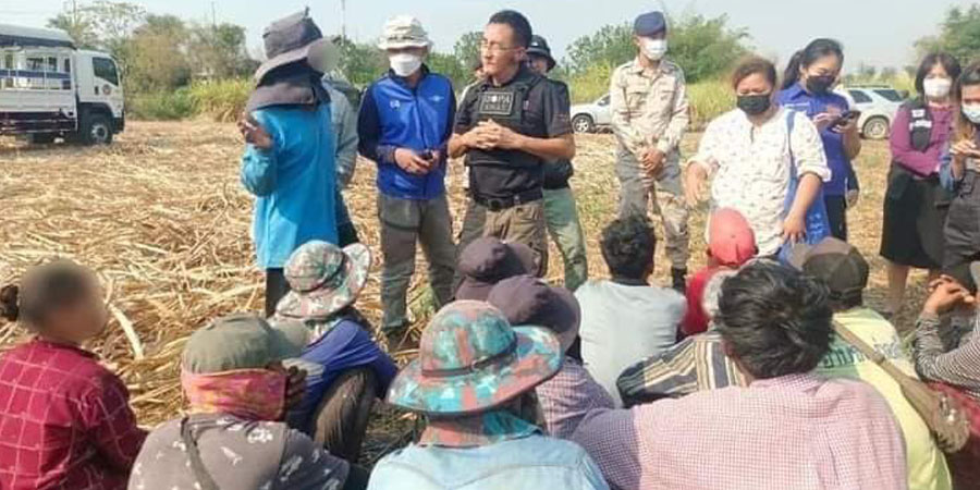 သေနတ်ပြခြိမ်းခြောက်ပြီး ကြံစိုက်ခင်းတွင် အဓမ္မခိုင်းခံရသည့် မြန်မာအလုပ်သမားများကို ထိုင်းရဲ ကယ်တင်