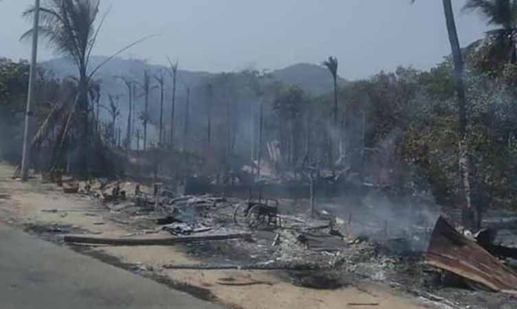 လောင်းလုံးတွင် စစ်ကောင်စီတပ်က အမျိုးသား ၆ ဦးကို ဖမ်းဆီးသတ်ဖြတ်၊ နေအိမ် မီးရှို့
