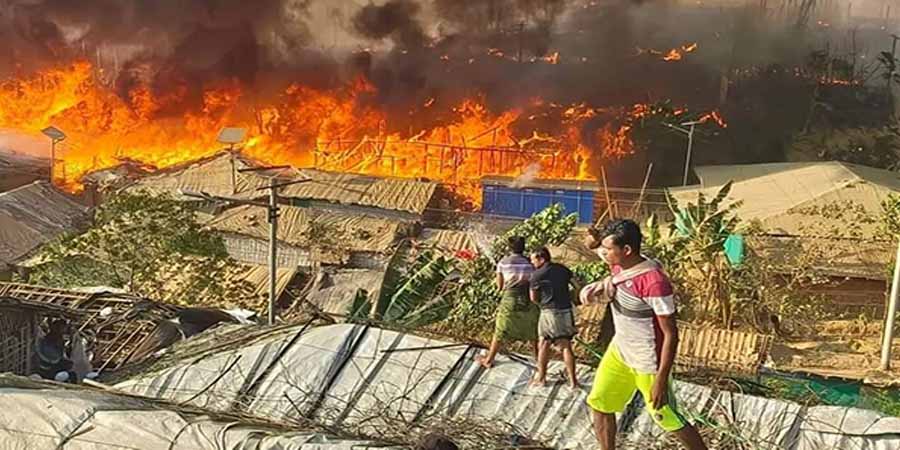 ဘင်္ဂလားဒေ့ရ်ှ ရိုဟင်ဂျာ ဒုက္ခသည်စခန်း မီးလောင်၊ မိသားစုဝင် ၃၀၀၀ ကျော် အိုးမဲ့အိမ်မဲ့ ဖြစ်