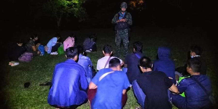 ထိုင်းနိုင်ငံထဲ တရားမဝင် ဝင်ရောက်သည့် မြန်မာနိုင်ငံသား ၁၄ ဦးနှင့် လမ်းပြ ၃ ဦး ဖမ်းဆီးခံရ