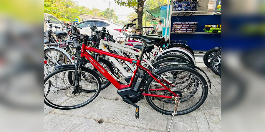 ရန်ကုန်တွင် စက်ဘီးနှင့် ဘက်ထရီစက်ဘီး စီးနင်းအသုံးပြုသူ ပိုများလာ