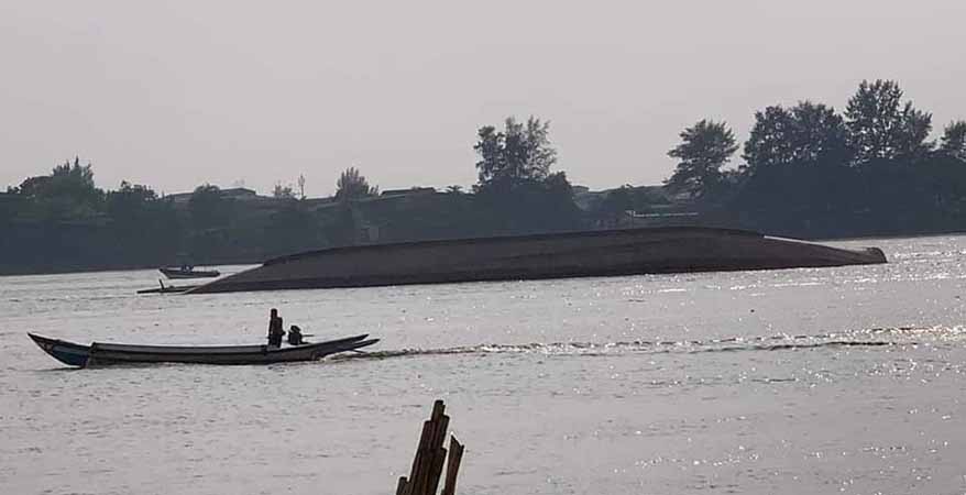 ရန်ကုန်၊ လှိုင်မြစ်အတွင်း စားသောက်ကုန်တင်သင်္ဘောမှောက်