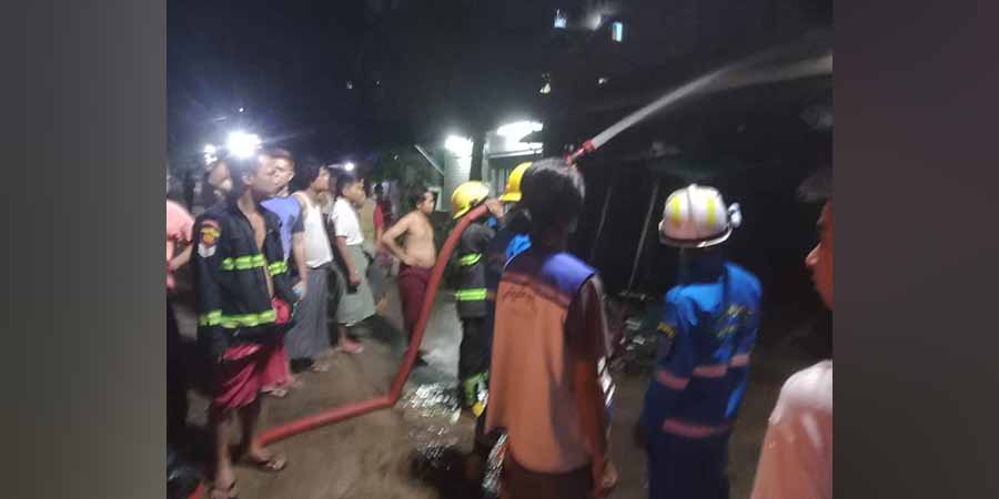 သာကေတမြို့နယ်တွင် ဖုန်းအပိုပစ္စည်းဆိုင် ဝါယော့ရှော့ဖြစ်ပြီး မီးလောင်