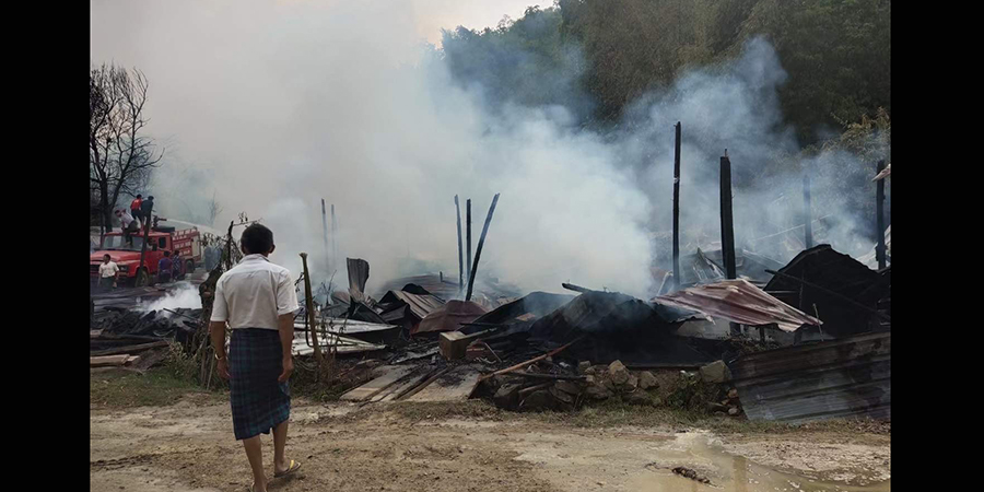 ဂျေယန်စစ်ရှောင်စခန်း မီးလောင်၊ စစ်ရှောင်နေအိမ် ၄၀ ကျော် ဆုံးရှုံး