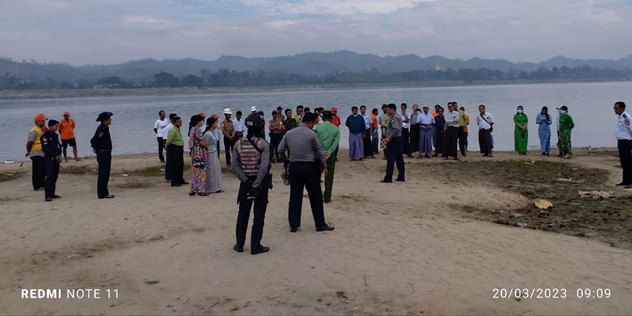 ပြည်မြို့၌ လမ်းလျှောက်သင်္ကြန်ကျင်းပရန် စစ်ကောင်စီက လုပ်ငန်းရှင်များထံမှ ဆက်ကြေး ကောက်နေ