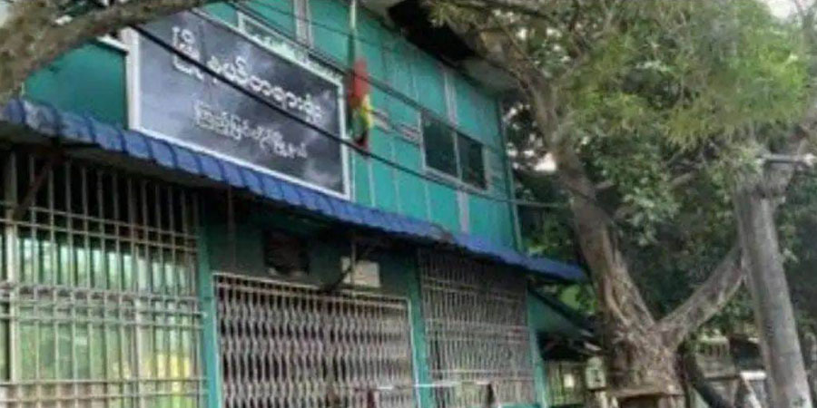 ကြည့်မြင်တိုင်တရားရုံးရှေ့ ဗုံးပေါက်ကွဲ