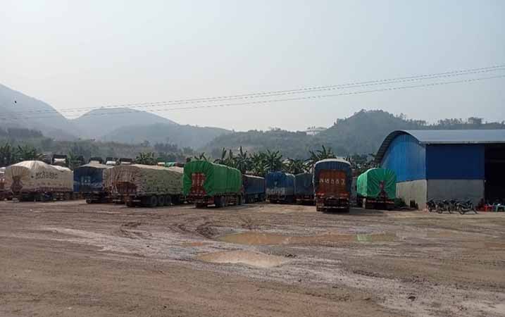တရုတ်သွင်းကုန်များ စစ်ဆေးရေးတင်းကြပ်နေသဖြင့် ကုန်သည်နှင့်ကားသမားများ အခက်အခဲ ဖြစ်နေ