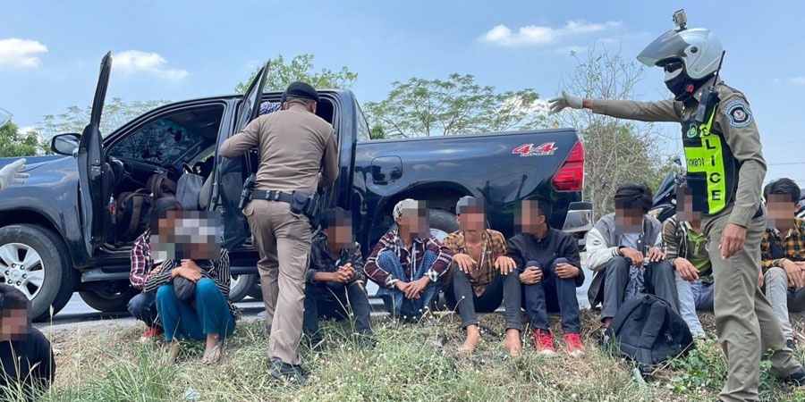အယုဒ္ဓယတွင် ကားအတွင်း ပုန်းအောင်းလိုက်ပါလာသည့် တရားမဝင် မြန်မာလုပ်သား ၁၁ ဦး ဖမ်းဆီးခံရ