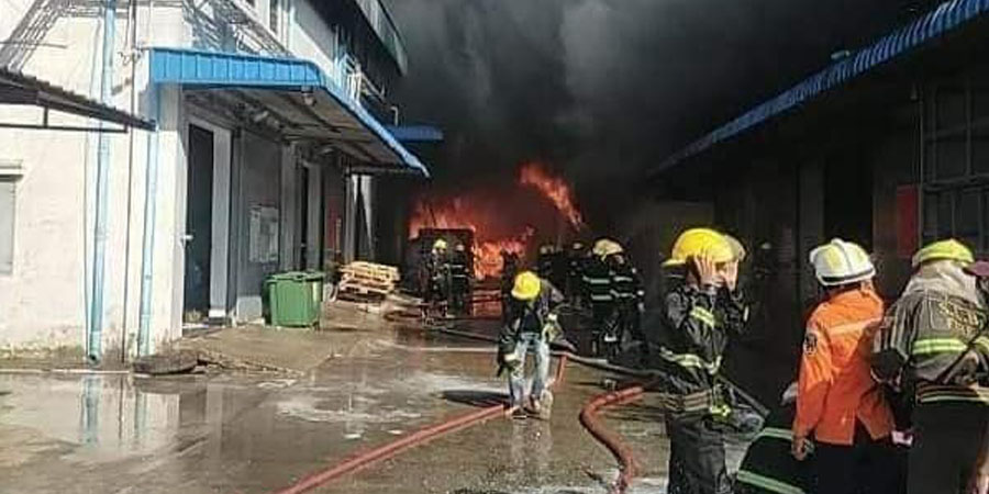 ရွှေလင်ဗန်းစက်မှုဇုန်ရှိ ဆွိတီးဟုမ်းမွေ့ယာစက်ရုံဂိုဒေါင် မီးလောင်