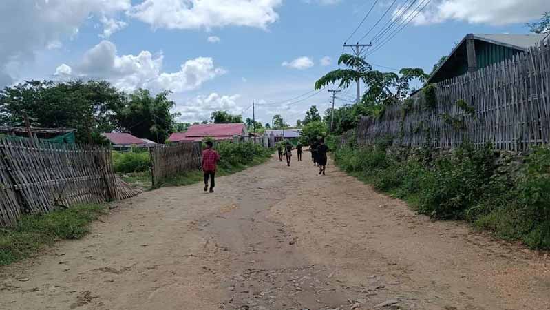 အထက်မင်းလှ ကပစ ၁၀ ရှော့တိုက်ဒုံးဖြင့် တိုက်ခိုက်ခံရ၊ မြိုင်တွင် စစ်တပ်မိုင်းဆွဲခံရပြီး ၁ ဦး သေဆုံး
