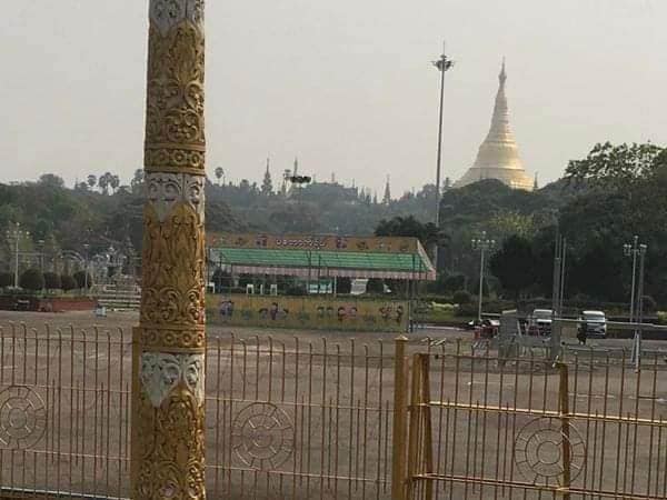 စစ်ကောင်စီတပ် လုံခြုံရေးယူထားသည့်  ပြည်သူ့ရင်ပြင် ရေကစားမဏ္ဍပ်အနီး ဗုံးပေါက်