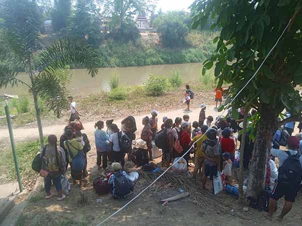 မြန်မာစစ်ရှောင်ပြည်သူ ၅၀၀၀ ကျော်ကို ထိုင်းအာဏာပိုင်များက နေရပ်ပြန်ပို့
