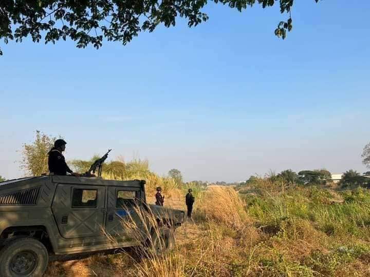 တိုက်ပွဲကြောင့် ထိုင်း-မြန်မာနယ်စပ် ရွှေကုက္ကိုအနီး ထိုင်းစစ်တပ်က လုံခြုံရေးတိုးမြှင့်