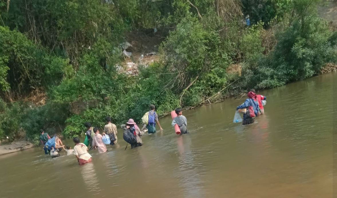 မဲကနယ်ရွာသားများကို BGF တပ်က ရွာအတွင်း ပြန်လည်ထိုင်ခွင့်မပေးသည့်အပြင် ပစ်ခတ် ဖမ်းဆီးနေ