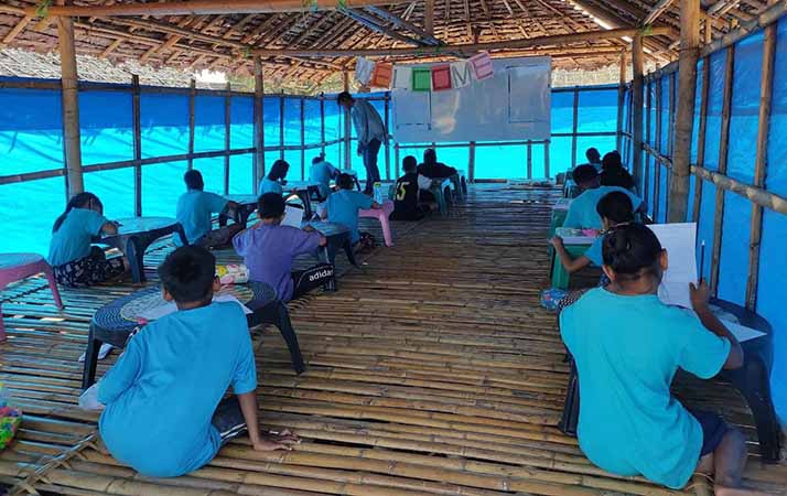 သောင်ရင်းမြစ်ဘေးရှိ စစ်ရှောင်စခန်းမှ ကလေးငယ်များအတွက် စာရေးကိရိယာများ လိုအပ်နေ