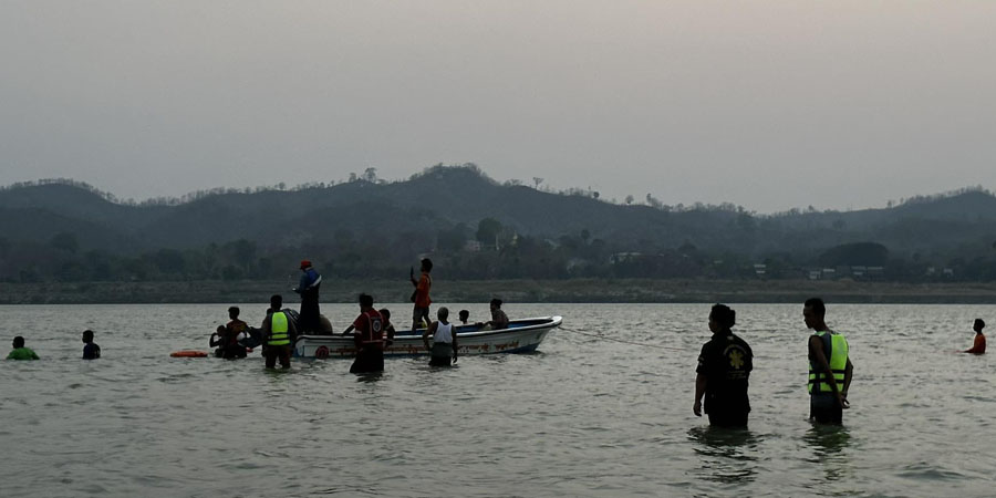 ပြည်မြို့ ဧရာဝတီမြစ်ထဲ ရေဆင်းချိုးသည့် မိသားစုရေနစ်၊ ၃ ဦးသေဆုံး