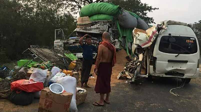 ရွှေဘို-မန္တလေးလမ်းနှင့် သာကေတမြို့နယ်တို့တွင် ယာဉ်တိုက်မှုများဖြစ်ပွား၊ ၃ ဦးသေဆုံး