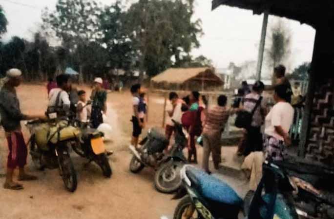 မံစီမြို့နယ်တွင် တိုက်ပွဲများကြောင့် ကျေးရွာ ၃ ရွာက  ဒေသခံအချို့  စစ်ရှောင်နေရ