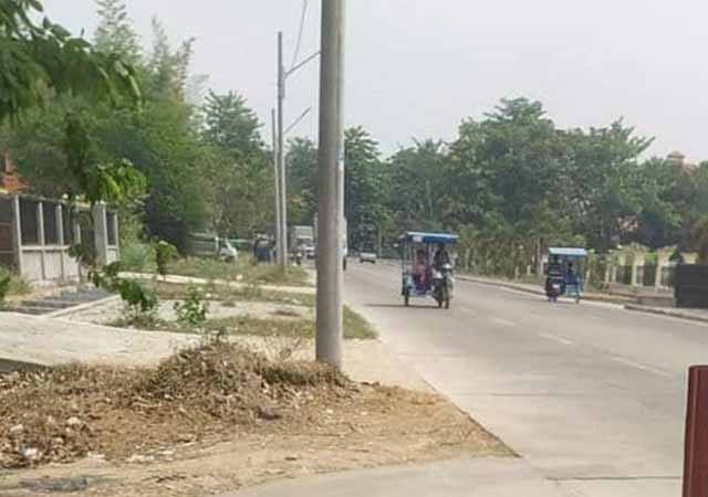 ဘားအံတွင် လိုင်စင်မဲ့ကားနှင့် ဘေးတွဲဆိုင်ကယ်များကို ဖမ်းဆီးနေ