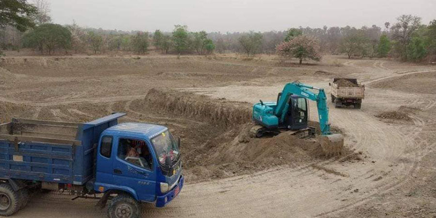 သောက်သုံးရေ အခက်ကြုံနေသည့် ရေနံချောင်း ဘူးကုန်းကျေးရွာက ရေကန်ကြီးကို တူးဖော် လှူဒါန်း
