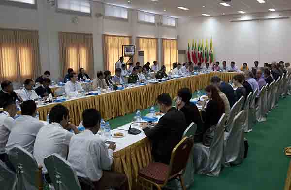 ရခုိင္ျပည္နယ္ ႏုိင္ငံတကာအဖြဲ႔မ်ား မွ်တမႈရွိေရး ေဆြးေႏြး