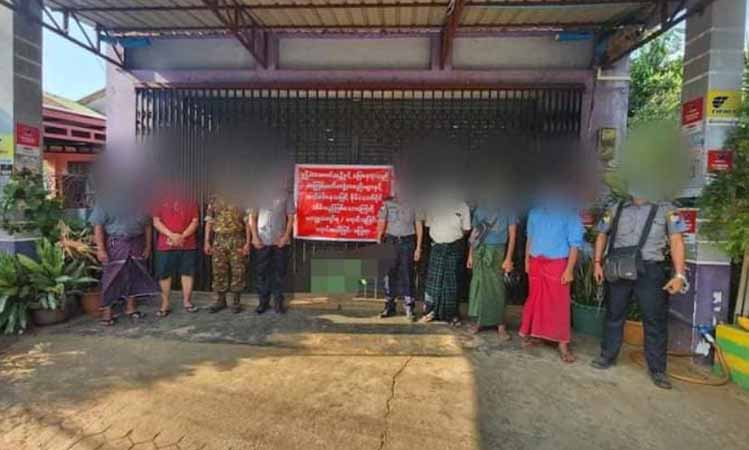 ကျိုက်ထိုမြို့ခံ ၂ ဦးကို စစ်ကောင်စီက အကြမ်းဖက်မှုဖြင့်စွပ်စွဲပြီး  နေအိမ်နှင့် ဆိုင်များကို ချိပ်ပိတ်