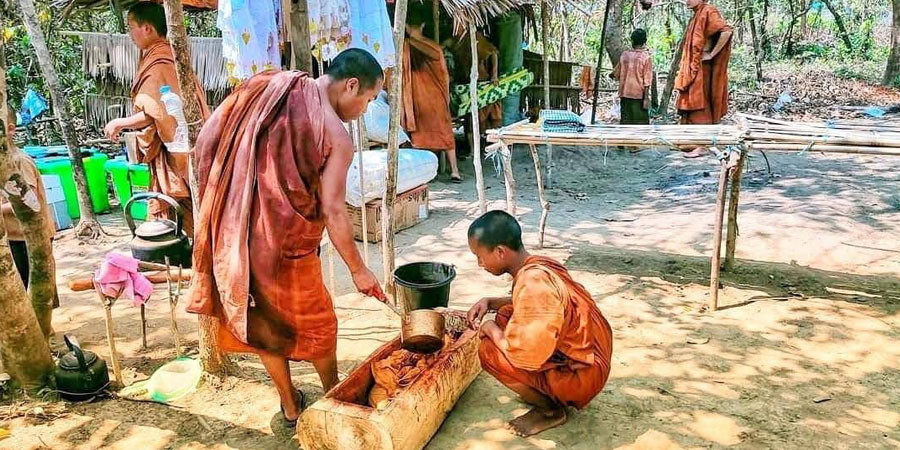 ရခိုင်ပြည်နယ်၌ တောရသီတင်းသုံးနေသည့် ရဟန်းသာမဏေ အပါး ၈၀ ကို ရပ်ကျေးသံဃနာယက ဖယ်ခိုင်း