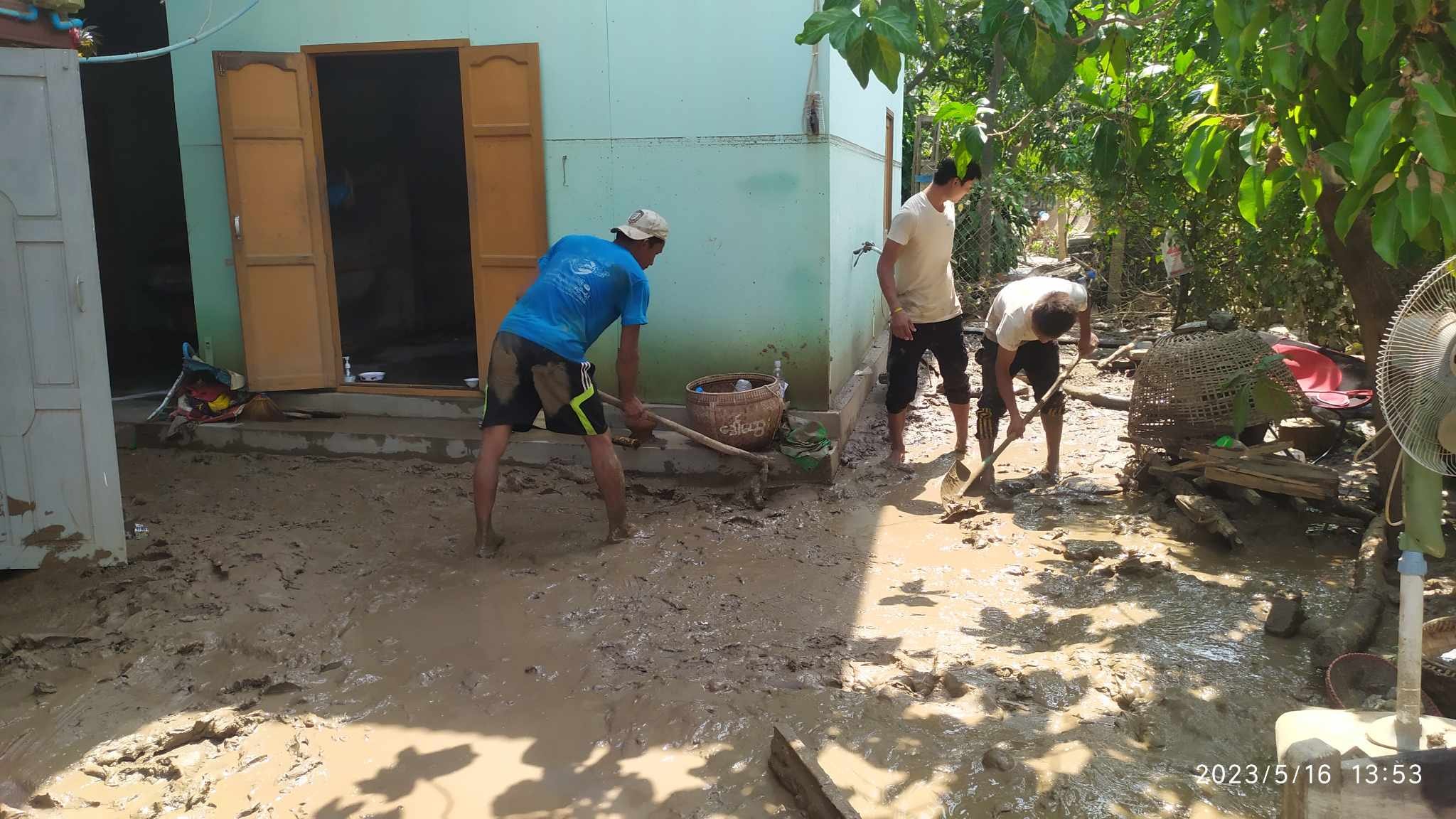 ယင်းမာပင်နှင့် ဆားလင်းကြီးဒေသတွင်  မုန်တိုင်းရှောင်များ နေရပ်မပြန်နိုင်ကြသေး၊ အရေးပေါ်စားနပ်ရိက္ခာလိုအပ်နေ