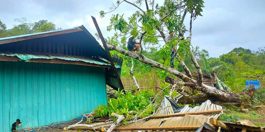 မိုခါ မုန်တိုင်းဒဏ်သင့် မံစီမြို့နယ် မိုင်ကုန်ကျေးရွာက နေအိမ်များ ပြန်လည်ပြင်ဆင်နေ