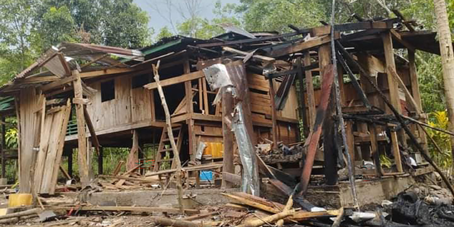 စစ်တပ် လက်နက်ကြီးပစ်ခတ်သဖြင့် ကော့ကရိတ် နောင်တလာကျေးရွာက နေအိမ် ၁ လုံး ပျက်စီး