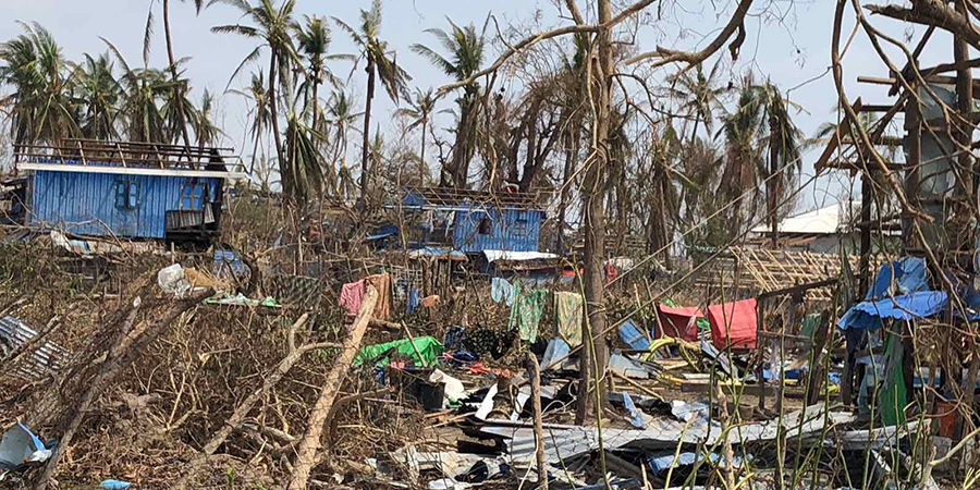မိုခါဆိုင်ကလုန်းမုန်တိုင်းသင့် ရခိုင်ပြည်မြောက်ပိုင်းမှ လက်ရှိပကတိအခြေအနေ (ဓာတ်ပုံ)
