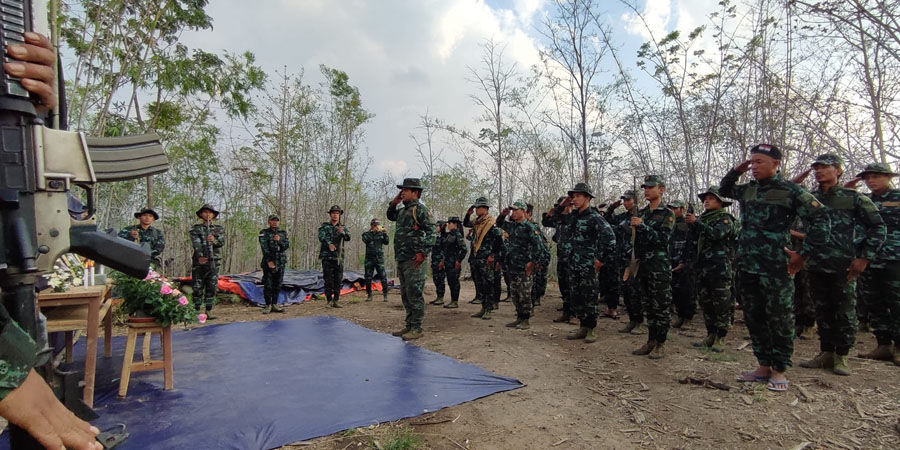 ရှားတောတိုက်ပွဲတွင် ကျဆုံးခဲ့သည့် ကရင်နီရဲဘော် ၃ ဦး တနှစ်ပြည့် အောက်မေ့ဖွယ် အခမ်းအနား ကျင်းပ (ဓာတ်ပုံ)