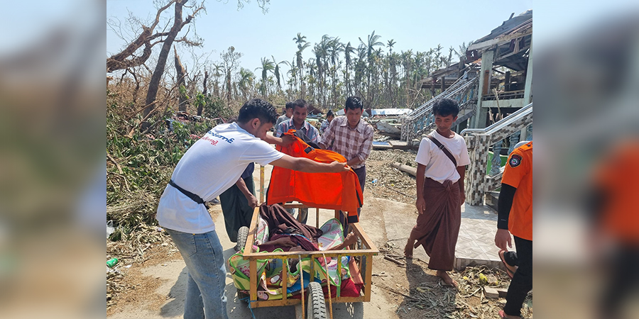 “ဆန်နည်းနည်းပါးပါး ပေးတာလောက်ပဲရှိသေးတယ်” စာရေးဆရာ ဝေဟင်အောင်