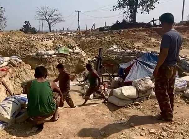 ကော့ကရိတ်တွင် စစ်တပ်က  လက်နက်ကြီးအကြိမ် ၄၀ နီးပါးပစ်ခတ်၊ ပြည်သူ ၂ ဦး ဒဏ်ရာရ