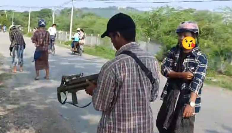အလယ်ပိုင်းတိုင်းစစ်ဌာနချုပ်အနီးရှိ GE တပ် ပစ်ခတ်တိုက်ခိုက်ခံရ