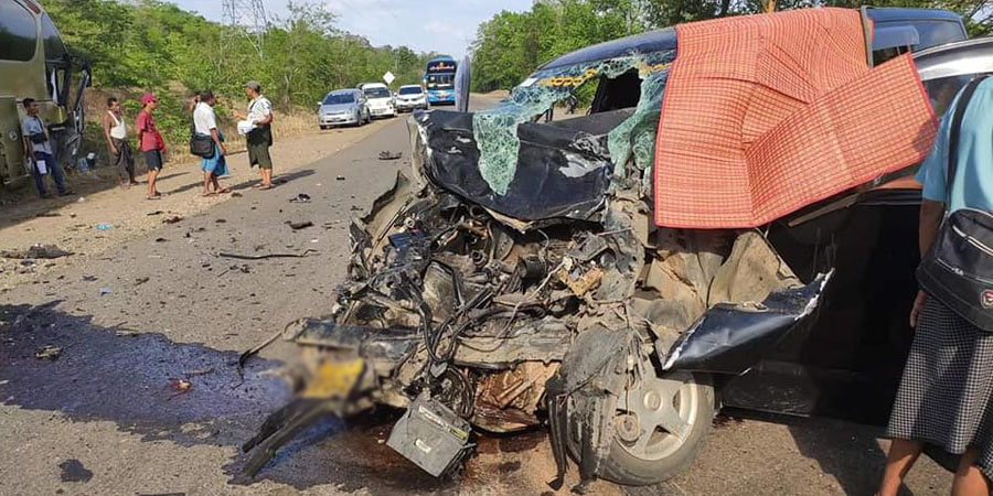 ကျောက်ပန်းတောင်းတွင် ကား ၂ စီးတိုက်မိပြီး ဘုန်းကြီး ၁ ပါး ပျံလွန်တော်မူ