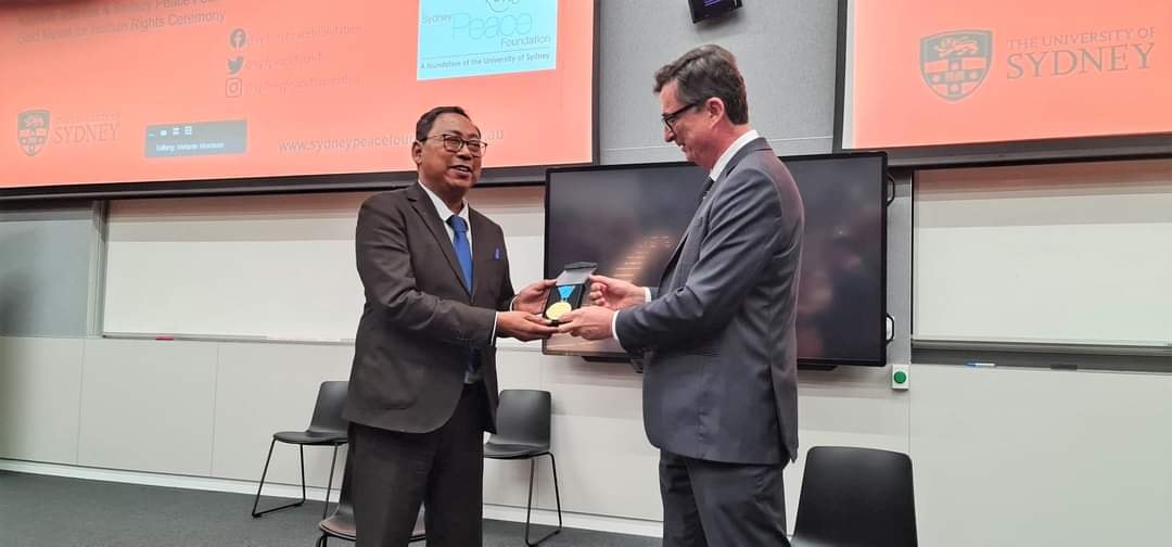 NUG ဝန်ကြီး ဦးအောင်မျိုးမင်း ဆစ်ဒနီ လူ့အခွင့်အရေးဆိုင်ရာ ရွှေတံဆိပ်ဆု ရရှိ