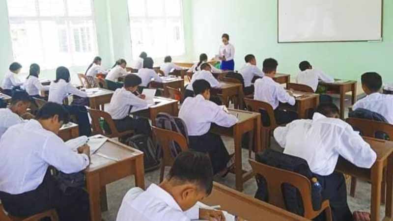 တိုက်ပွဲဖြစ်နေသည့်တိုင်းရင်းသားဒေသများ၌ ကျောင်းဖွင့်လှစ်နိုင်မှု ထက်ဝက် လျော့ကျ