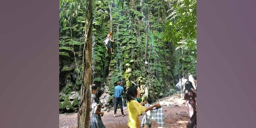 ရွာငံမြို့ရှိ ကဏန်းကျရေတံခွန်ကို လာရောက်သူများလာသဖြင့် သဘာဝပတ်ဝန်းကျင် ထိခိုက်မည်ကို စိုးရိမ်