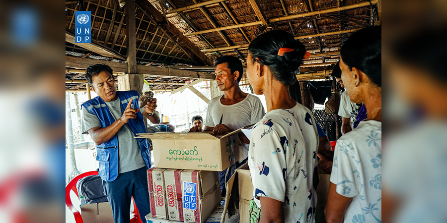 မိုခါမုန်တိုင်းသင့် ရခိုင်ဒေသခံ ၃၅,၀၀၀ ကျော်ကို UNDP က သီးနှံမျိုးစေ့မျိုးစုံ ဖြန့်ဖြူးပေး
