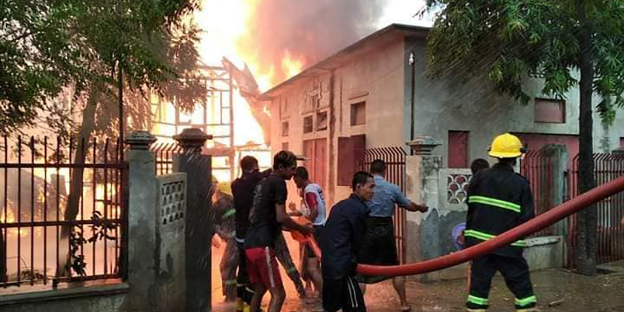 မုံရွာတွင် မီးလောင်ပြီး နေအိမ် ၁၈ လုံး ဆုံးရှုံး၊ မီးသတ်သမား ၁ ဦး ထိခိုက်ဒဏ်ရာရ