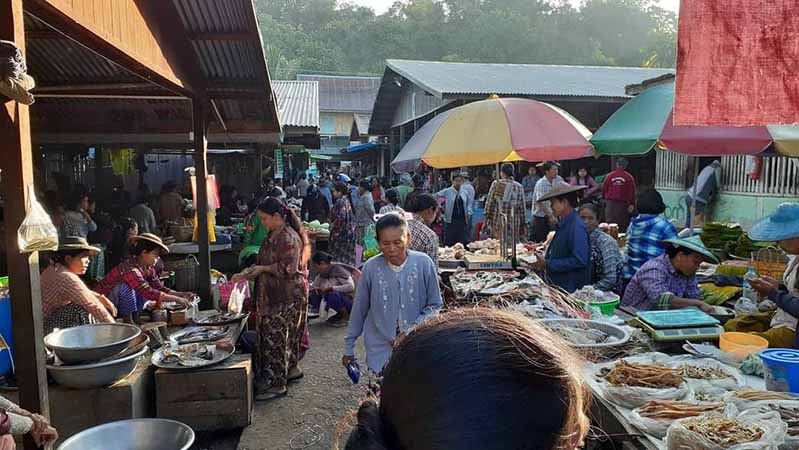 မင်းကင်းမြို့၌ စားသောက်ကုန်နှင့် စက်သုံးဆီစျေးနှုန်းများ အဆမတန်မြင့်တက်